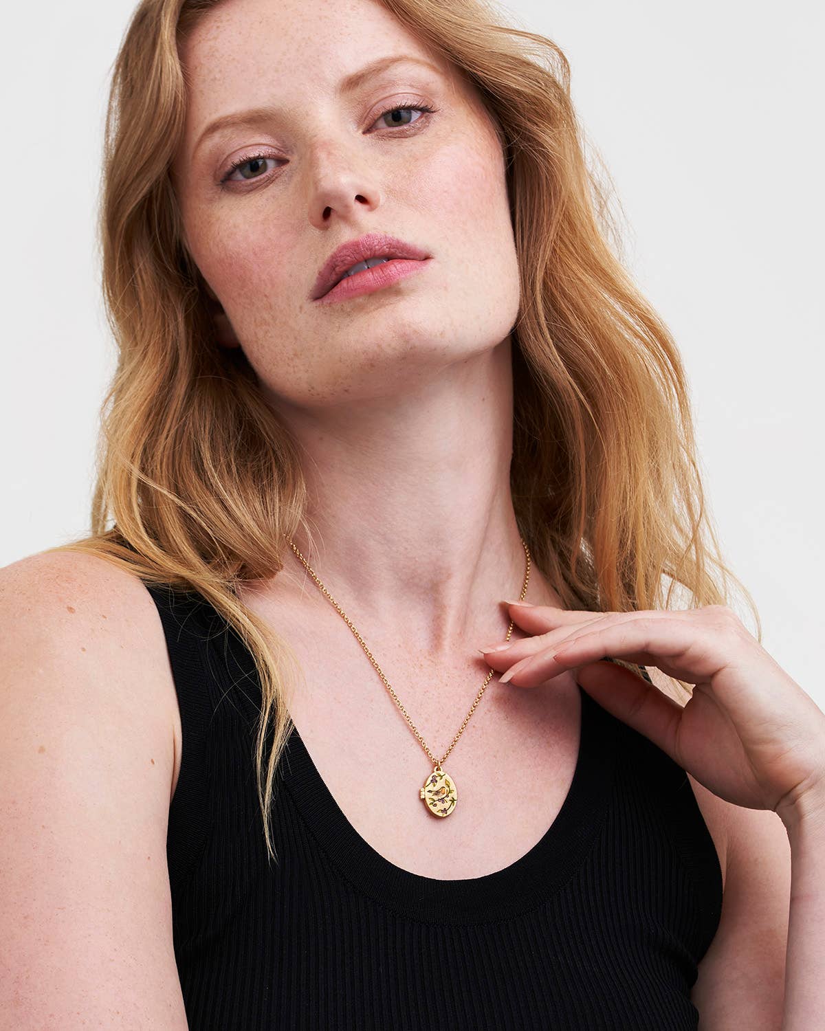 Robin & Blackberry Gold Oval Locket Necklace - Gather Goods Co.